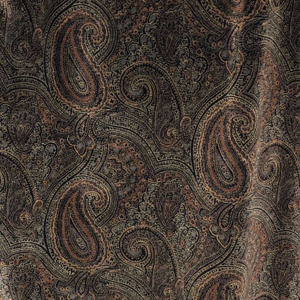 First Issue Velvet Skirt
